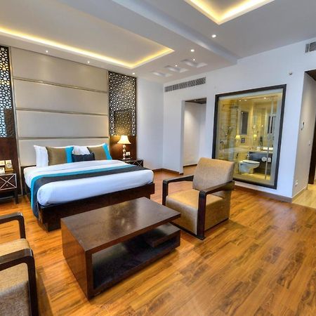 Hotel Delite Grand Faridabad Exterior foto