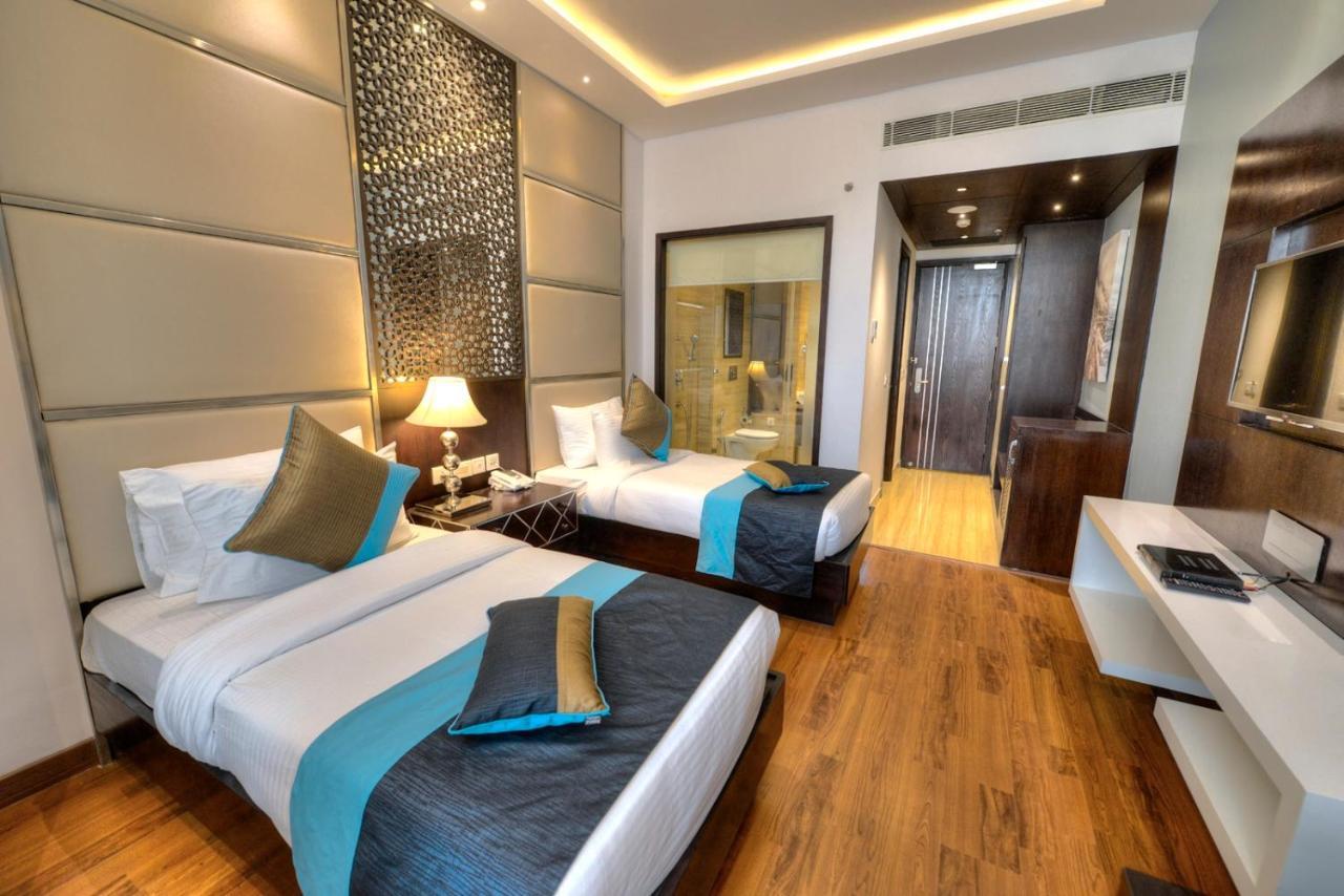 Hotel Delite Grand Faridabad Exterior foto